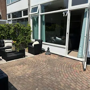 Amsterdam 17, Incl Parking + Garden Apartment